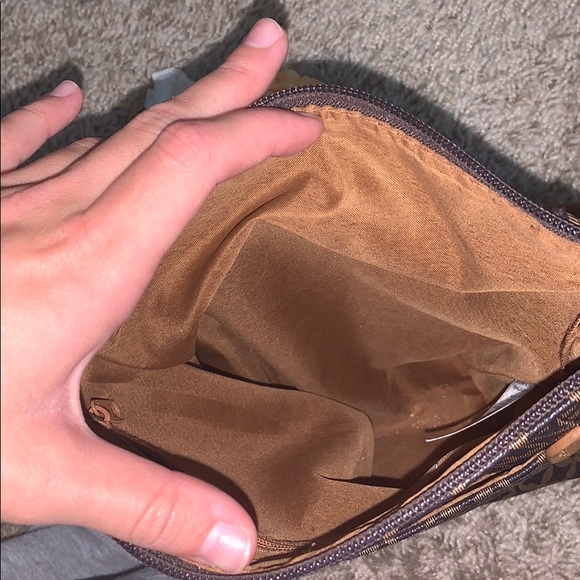 purse - Picture 3 of 3